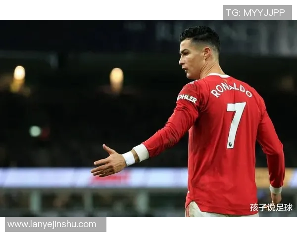 足球传奇在60岁时离世留下无尽回忆与荣耀的足迹