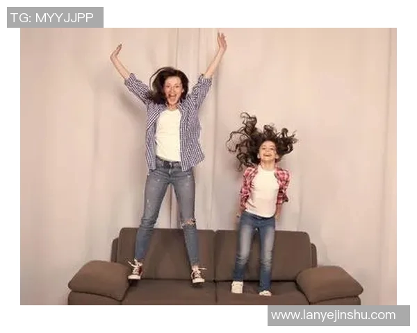 足球明星与母亲的深厚情感：从童年到辉煌成就的温暖陪伴与支持